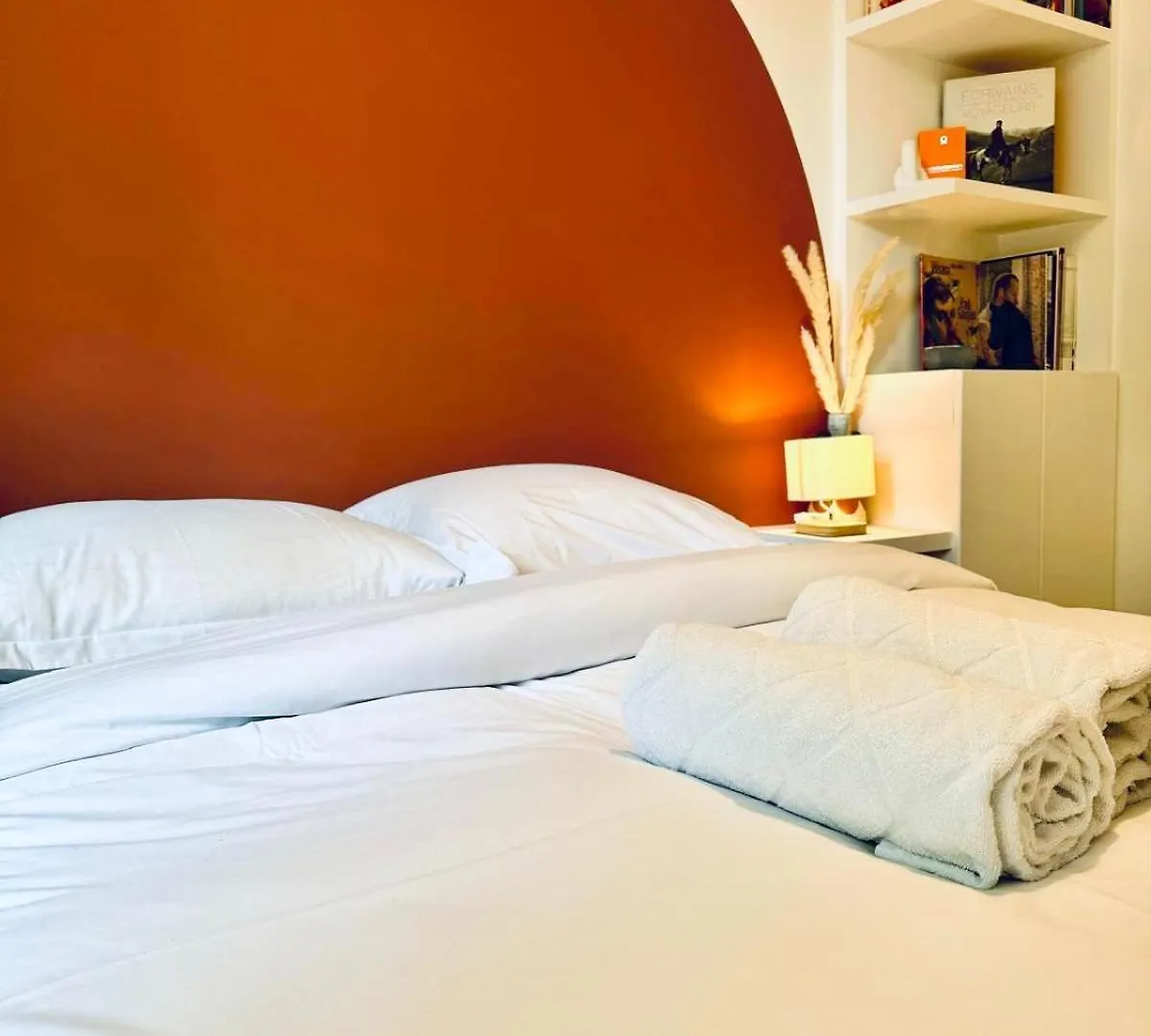 Apartment Charmant Appartement Au Coeur De Montmartre! Paris